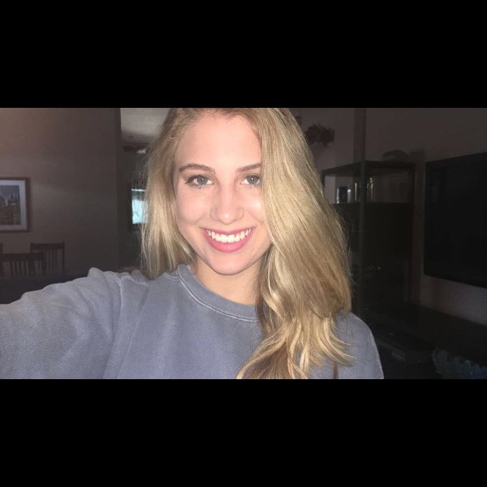 Meet your Posher, Hollyn