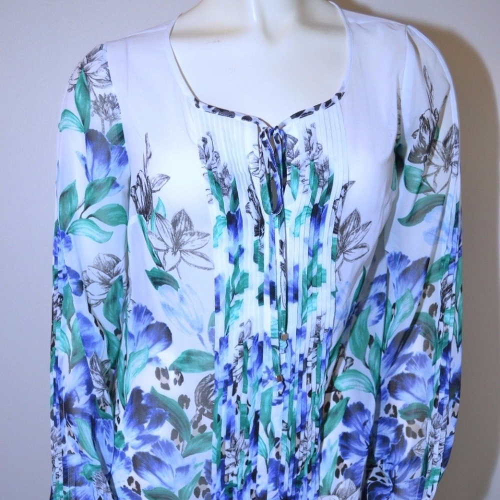 0 XS Small White House Black Market Sheer