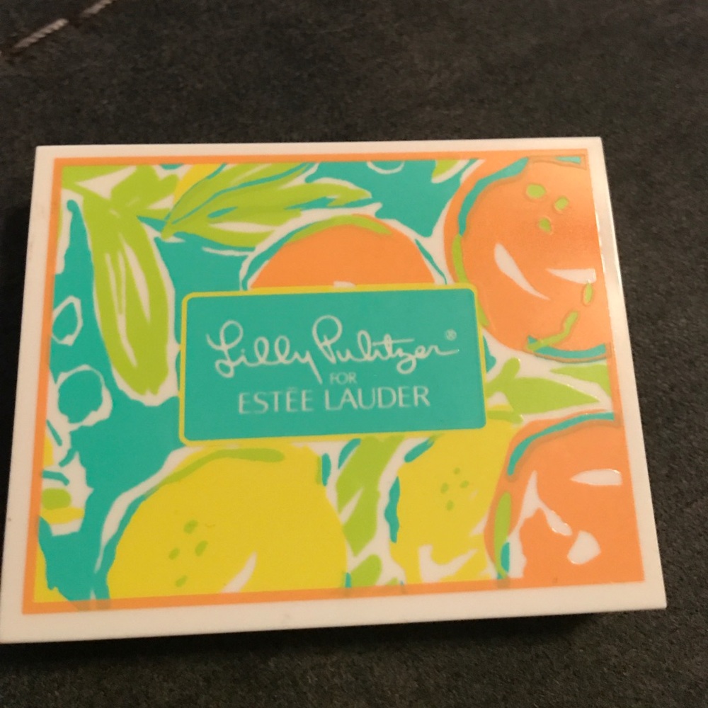 Estée Lauder Lilly Pulitzer eyeshadow palette