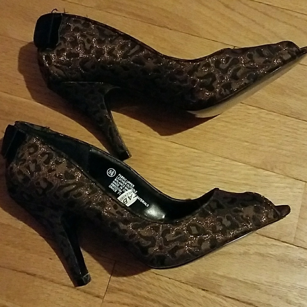 5 1/2 HOLLYWOOD for Target Pumps