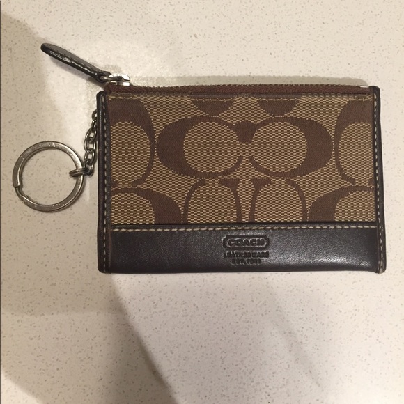 2000s Era Coach Credit Card Holder - Picture 1 of 3