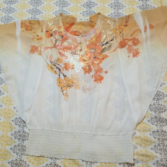 Blouse - Picture 2 of 3
