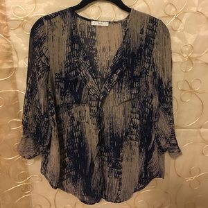 Boutique (Ezra) - Navy and tan blouse - size M