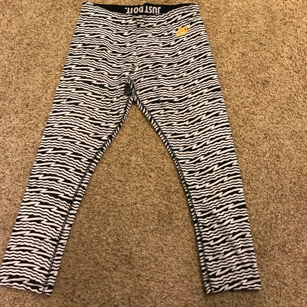 Nike leggings