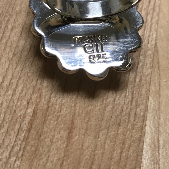 Ring - Picture 7 of 8