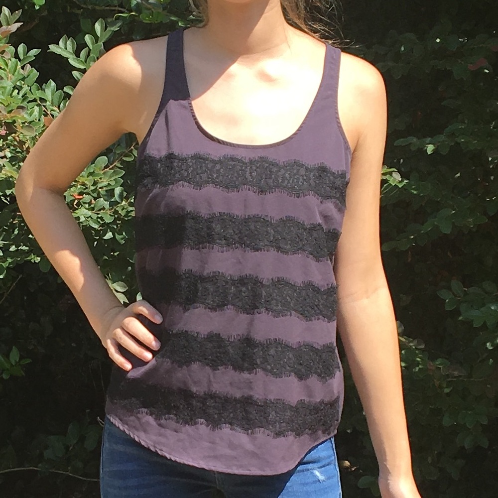 ✨Old Navy lace Tank Top