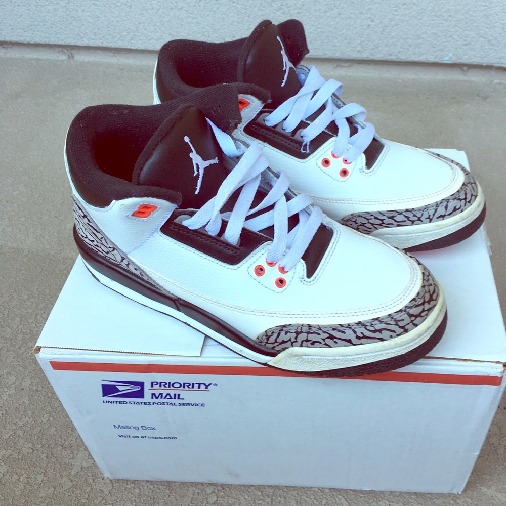 Nike Air Jordan Retro 3 III -White, black, cement.