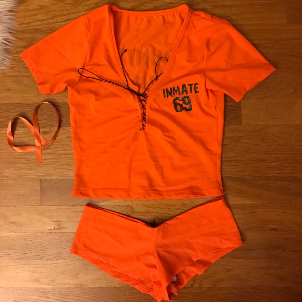Inmate costume