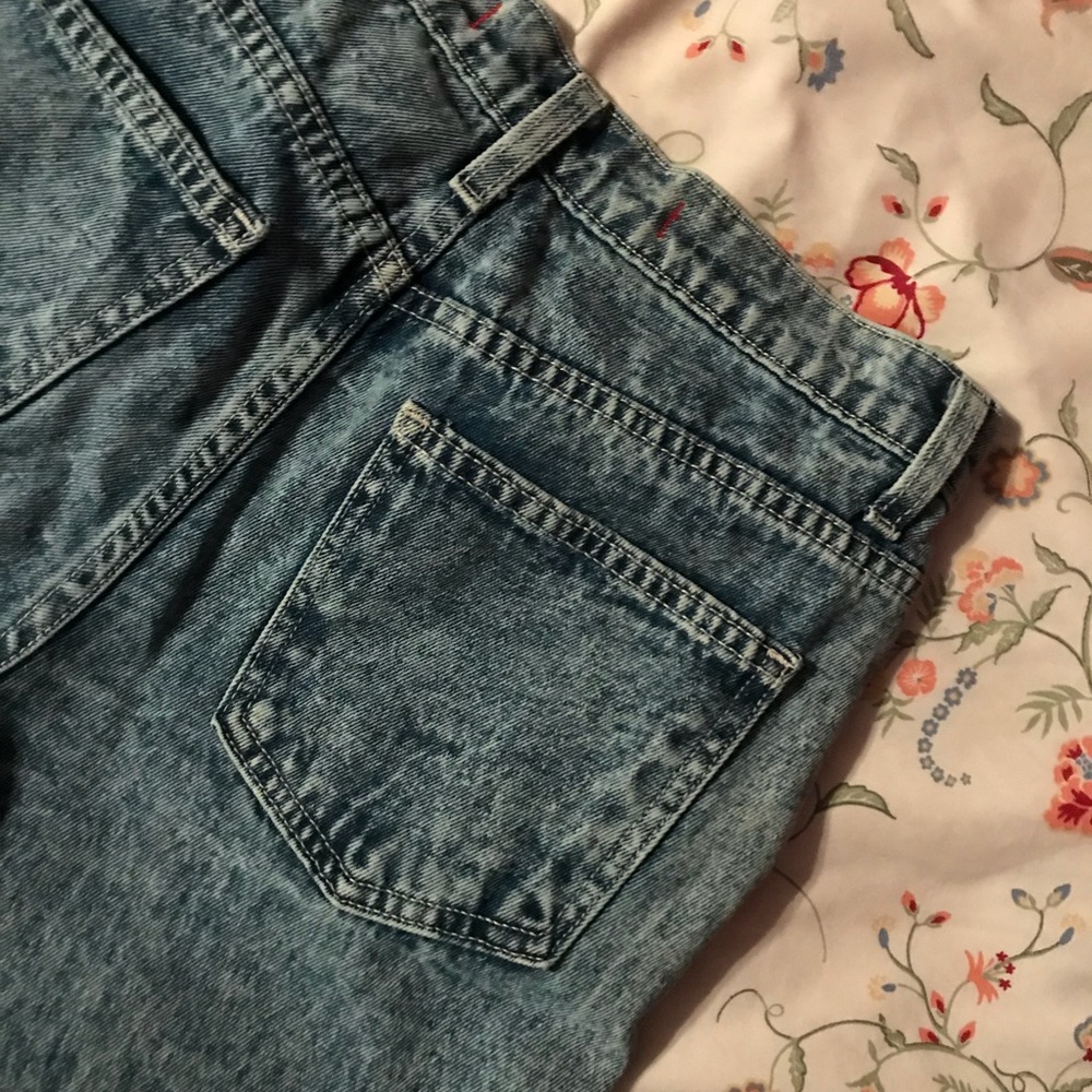 NWT Ripped Jeans - Picture 2 of 4