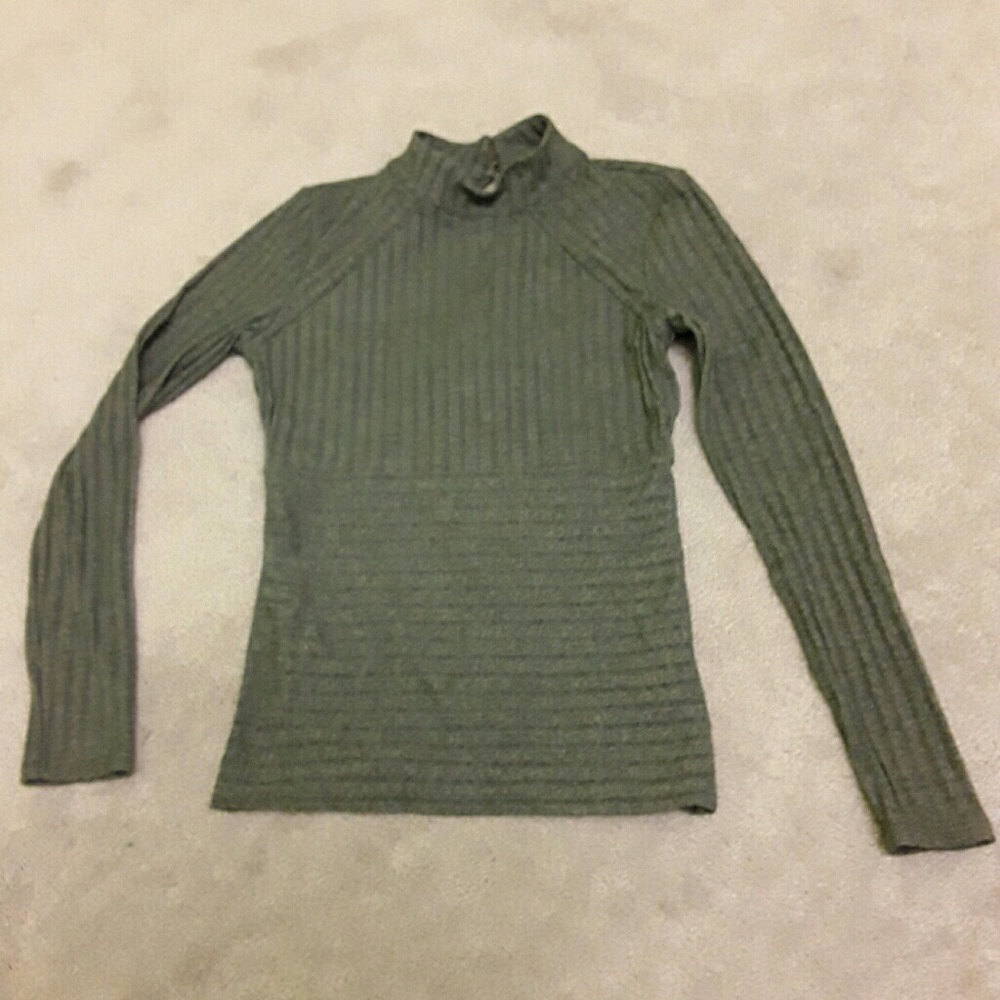 Bebe mock neck cut out back top size XS