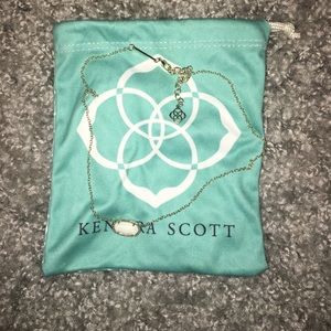 "Elisa" Kendra Scott necklace