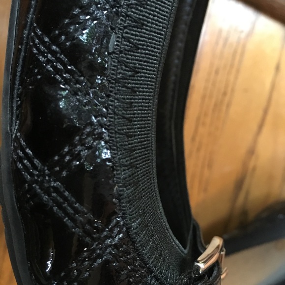 Me Too Quilted Black Patent Leather wedges size 6 - Picture 6 of 6