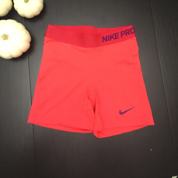 Crimson color Nike Pro shorts - Picture 2 of 2
