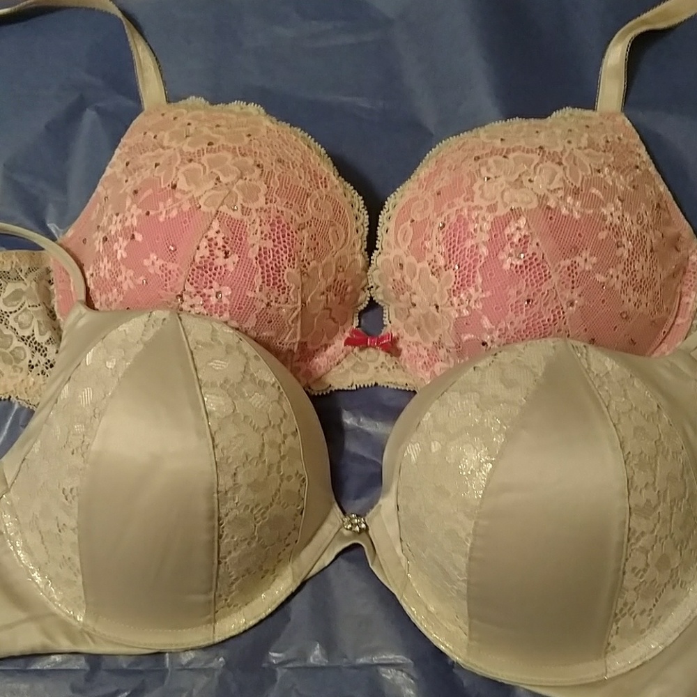 Sold Victoria's Secret Bras 2
