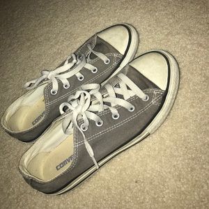 Grey converse