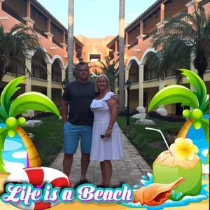 Meet your Posher, Connie