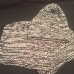 VS scarf and hat set