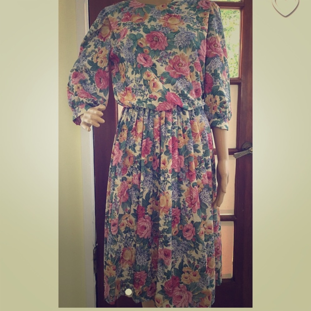 1970 California Looks Floral Dress