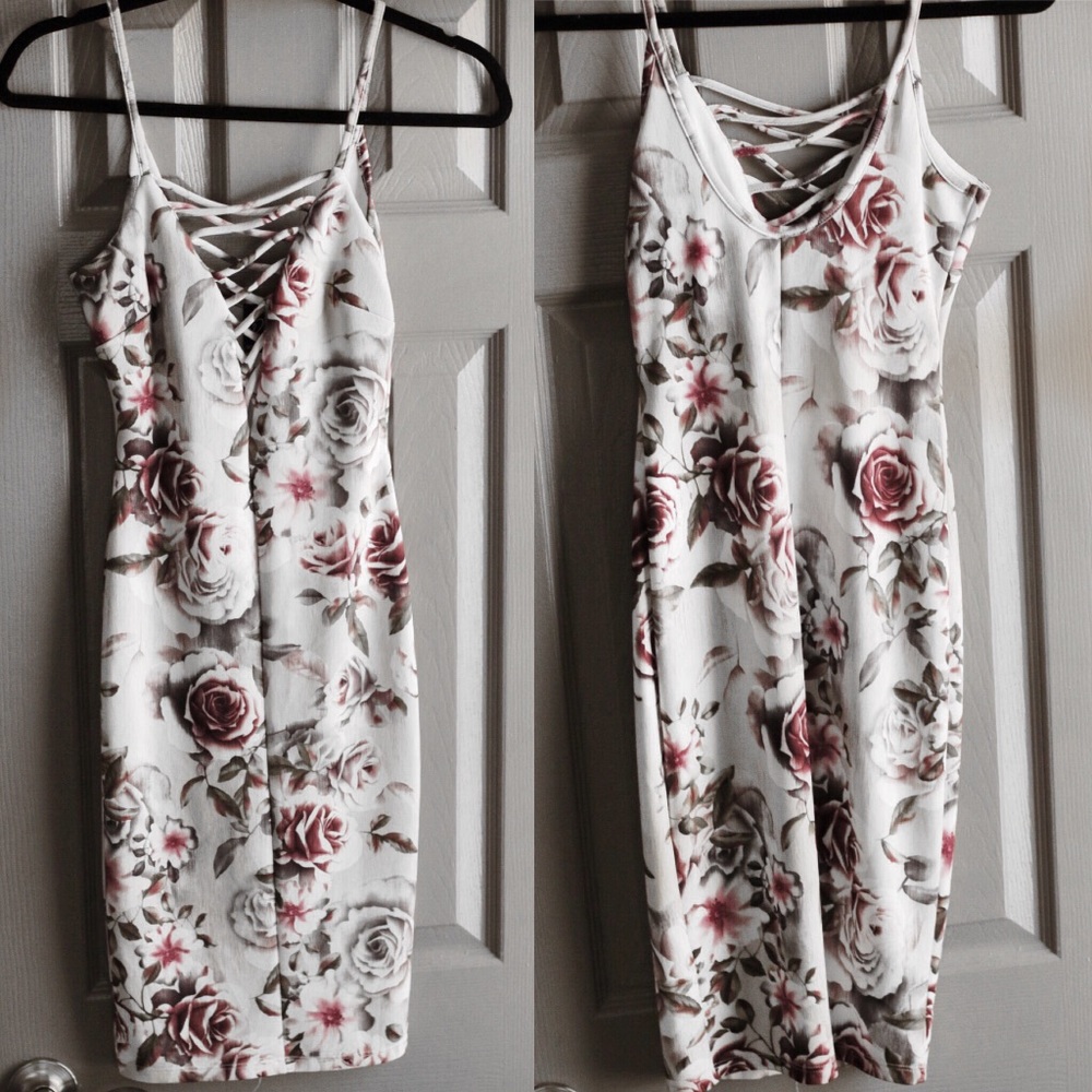Windsor Ivory Floral Bodycon Dress