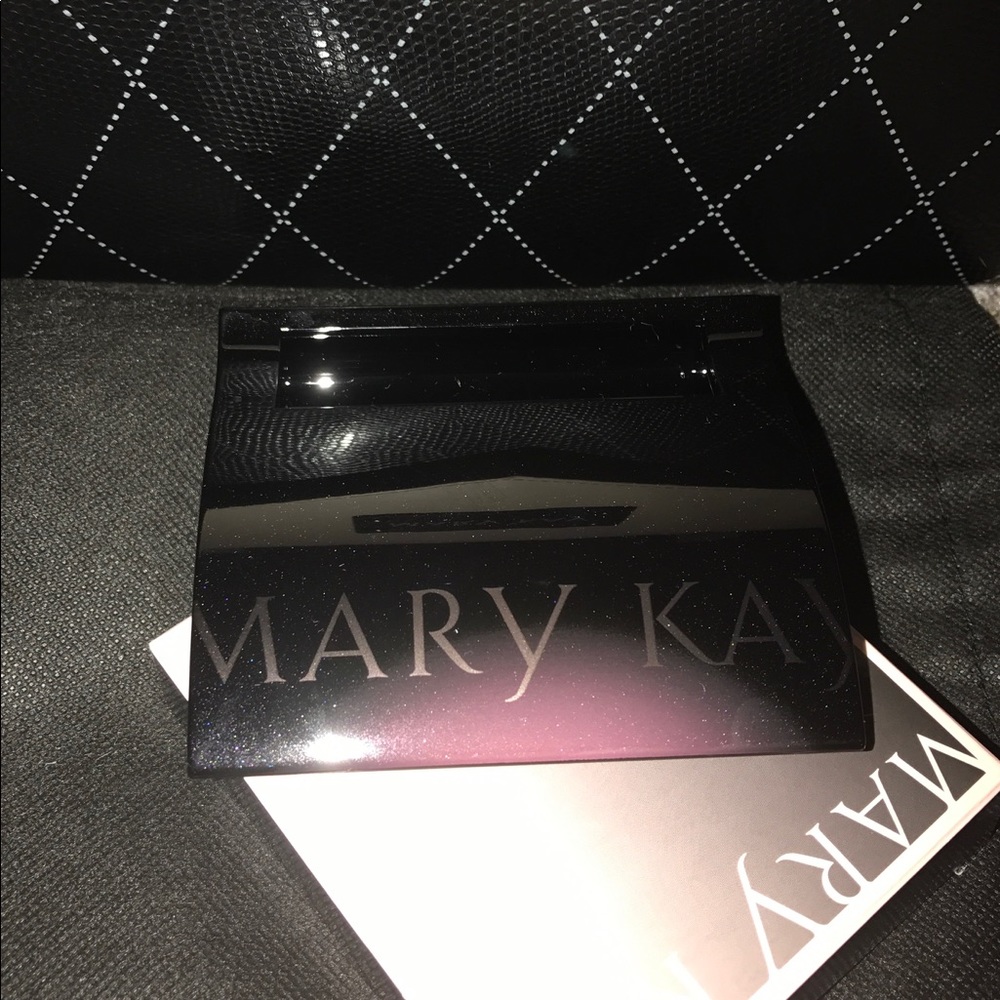 Mary Kay Compact