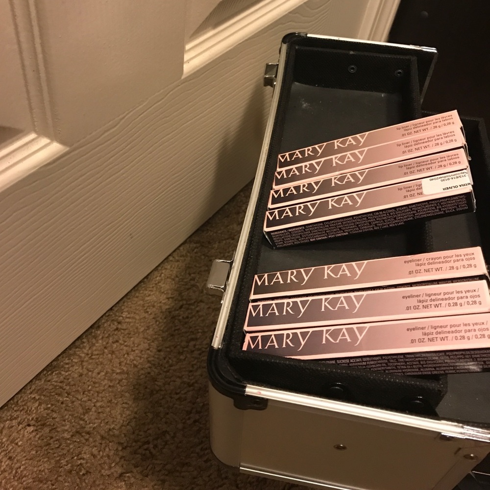 Eyeliner and Lipliner by Mary Kay