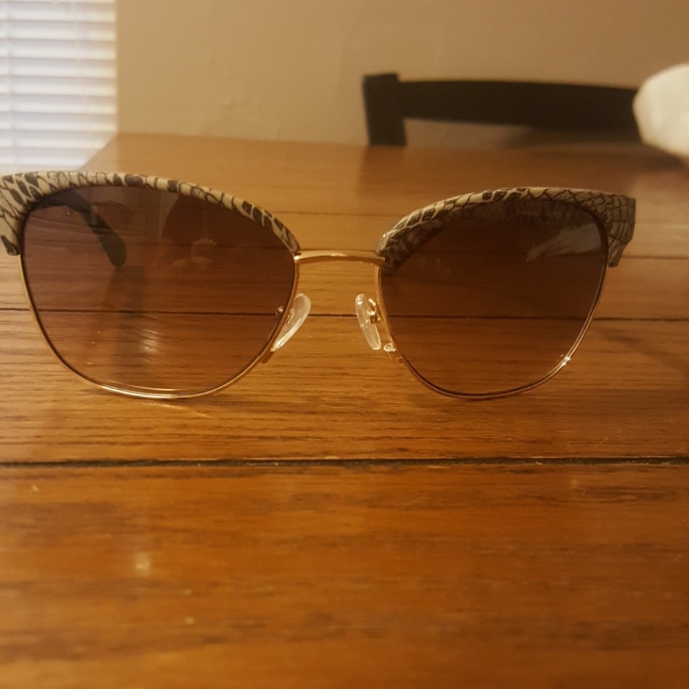 Diane Von Furstenberg sunglasses