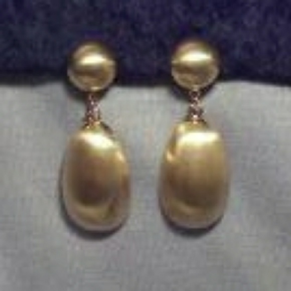 Gold Tear Drop Earrings-Clip On - Picture 1 of 3