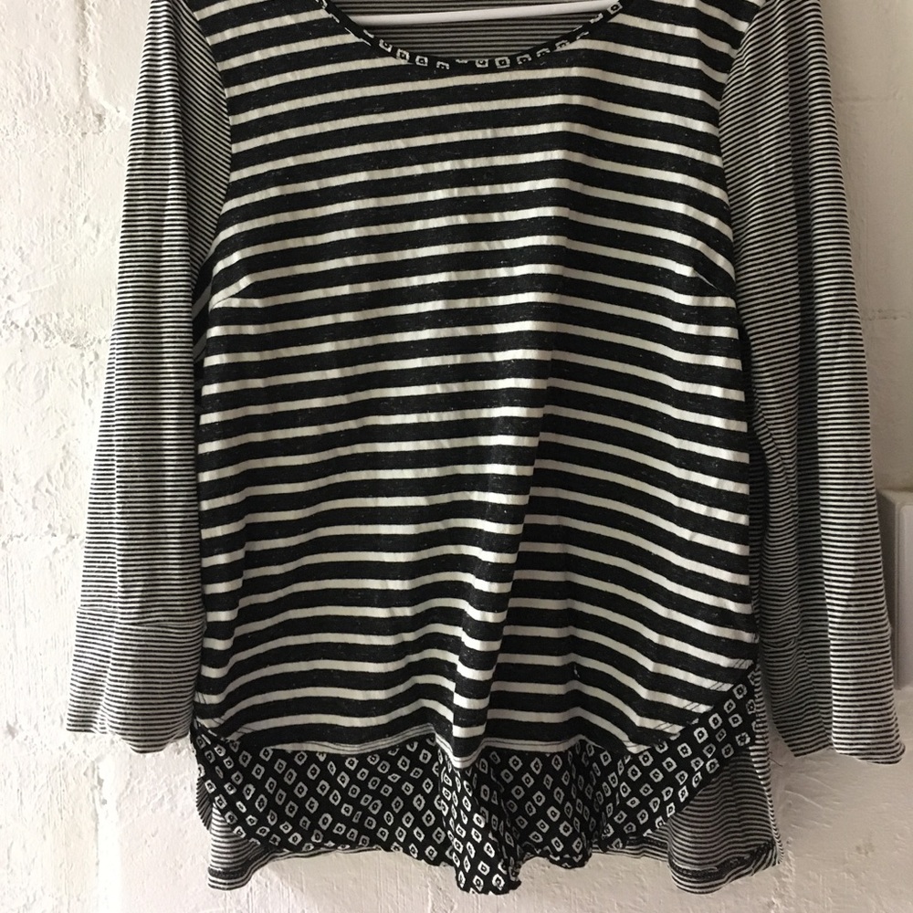 3/4 sleeve striped shirt