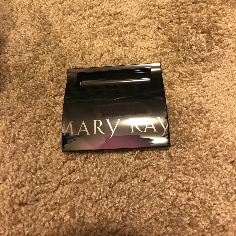 Makeup Compact by Mary Kay