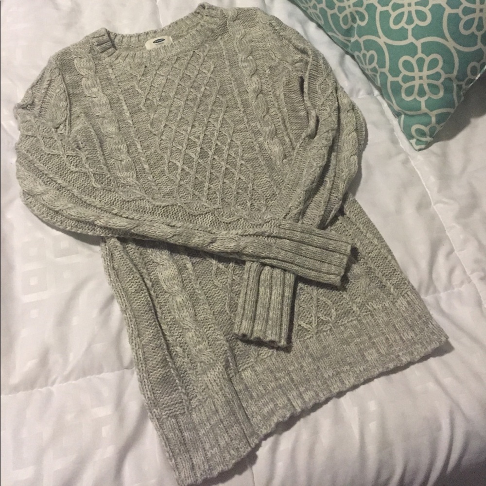 Women's Cable Knit Sweater