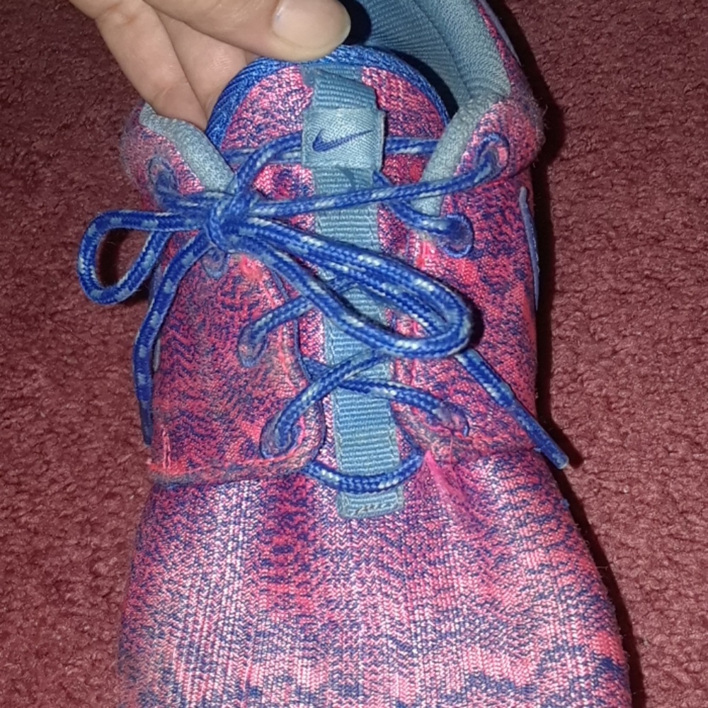 NIKE ROSHE SHOES - Picture 2 of 4
