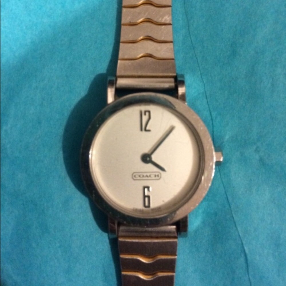 Coach Watch - Picture 2 of 4
