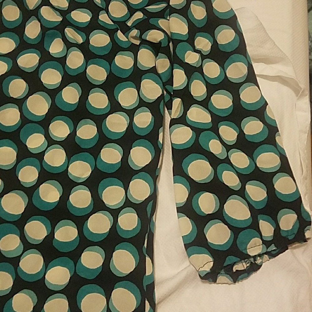 Loft Circle Pattern Top - Picture 4 of 4