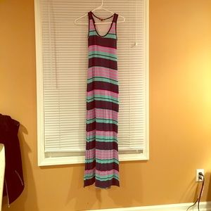 Hive and Honey maxi dress- size XS
