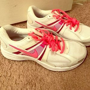 *NWOT* NEVER WORN SNEAKERS