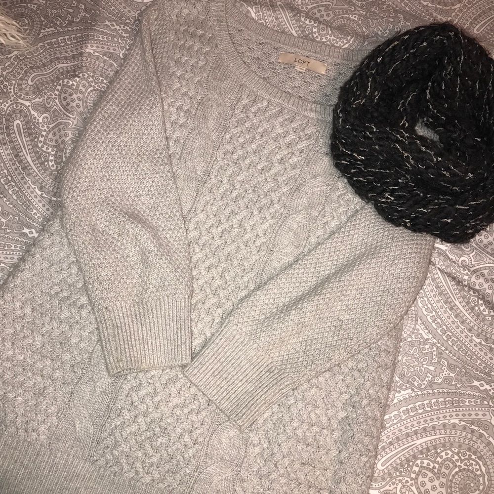 SOLD Loft: Gray Sweater