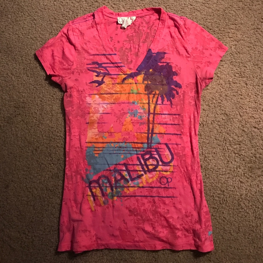 Malibu Op pink shirt. Womens MD.