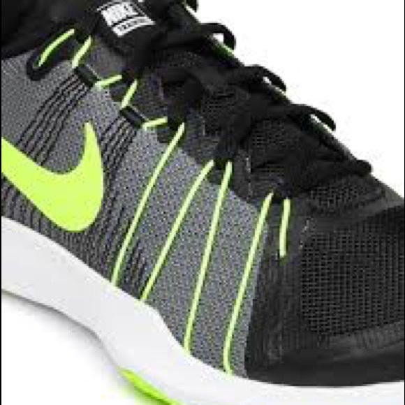 🆕Nike Men Flex Train AVer Training Shoe - Picture 4 of 8