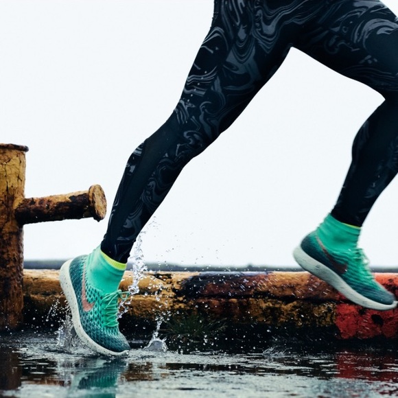 nike lunarepic flyknit shield women's