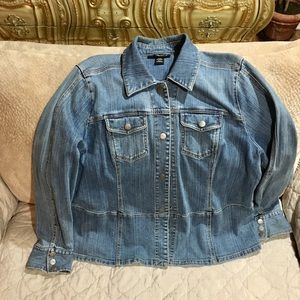Venezia excellent Condition Jean Jacket w/flare