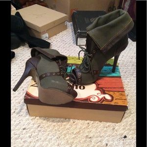 Ziti Soho platform open toe Ankle Booties