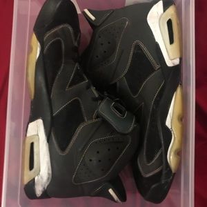 Jordan 6 lacker