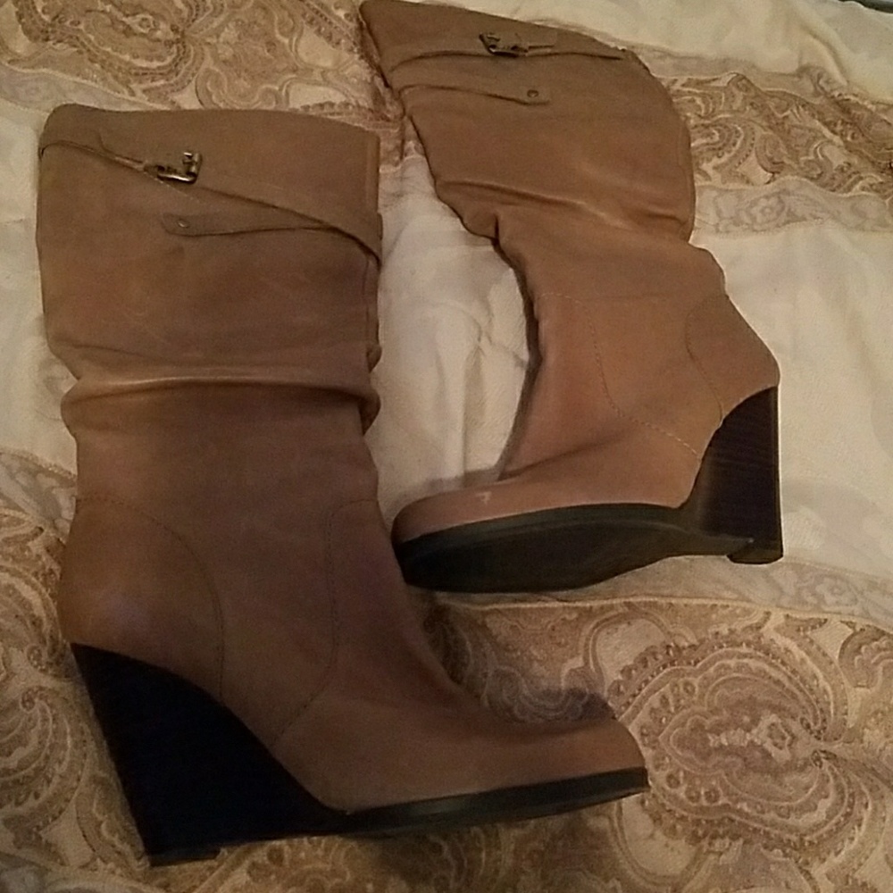 Guess boots