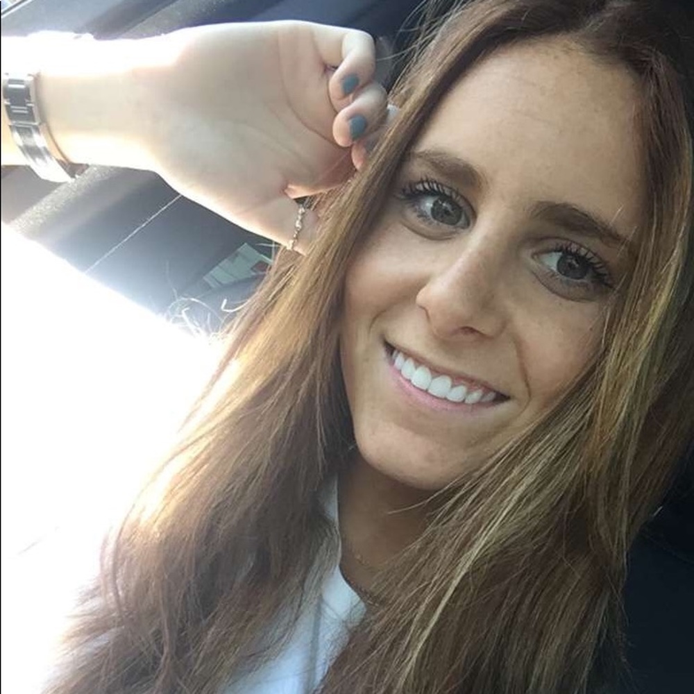 Meet your Posher, Louise