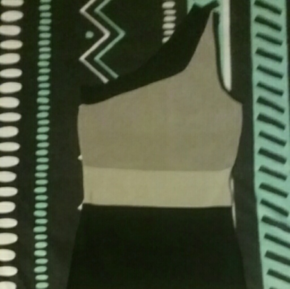 Bebe bandage off shoulder dress - Picture 3 of 4