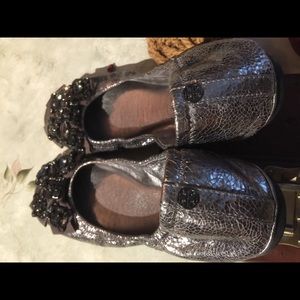 Tory Burch Logo Ballet Flats Gray size 7.5