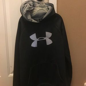Under Armor Boy’s /Girls Hoodie Large