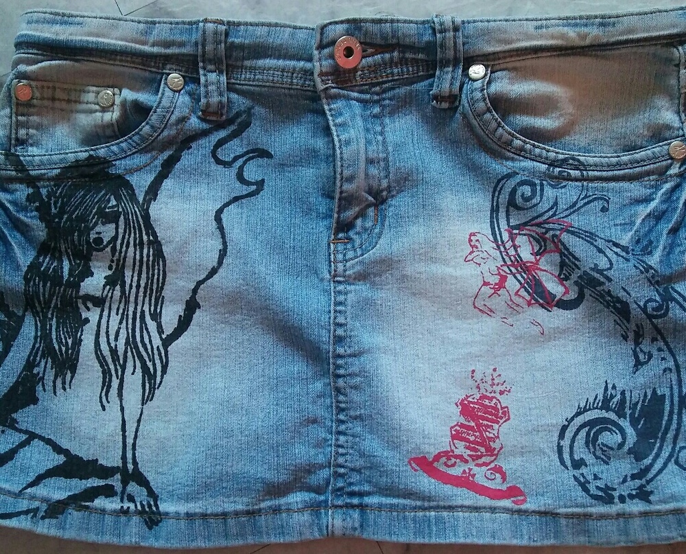 Jean Skirt With Decorative Art
