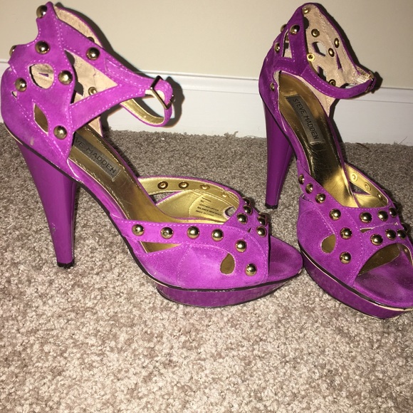 Steve Madden Kerrin Fuchsia Suede Heels - Picture 2 of 4