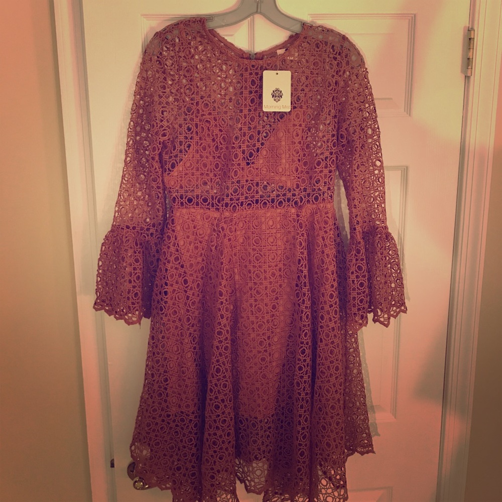 Size USA 8. *NEVER WORN. Tags on.